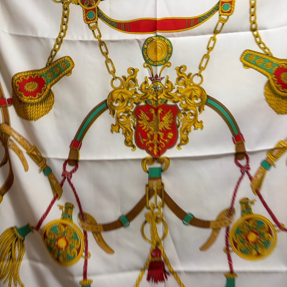 Chain & belt Italian print scarf - Picture 3 of 5